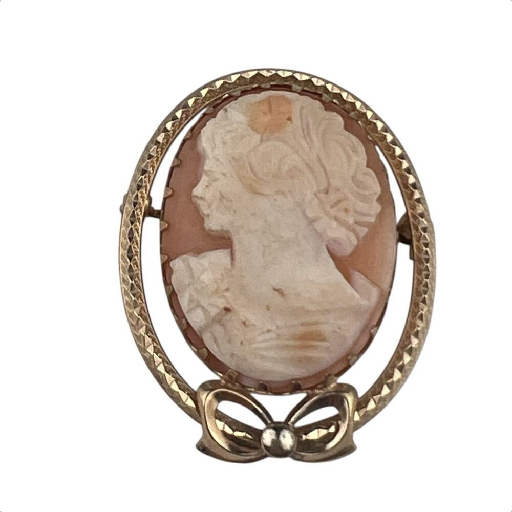 Vintage DE GF Gold Filled Shell Cameo Left Facing Brooch Bow